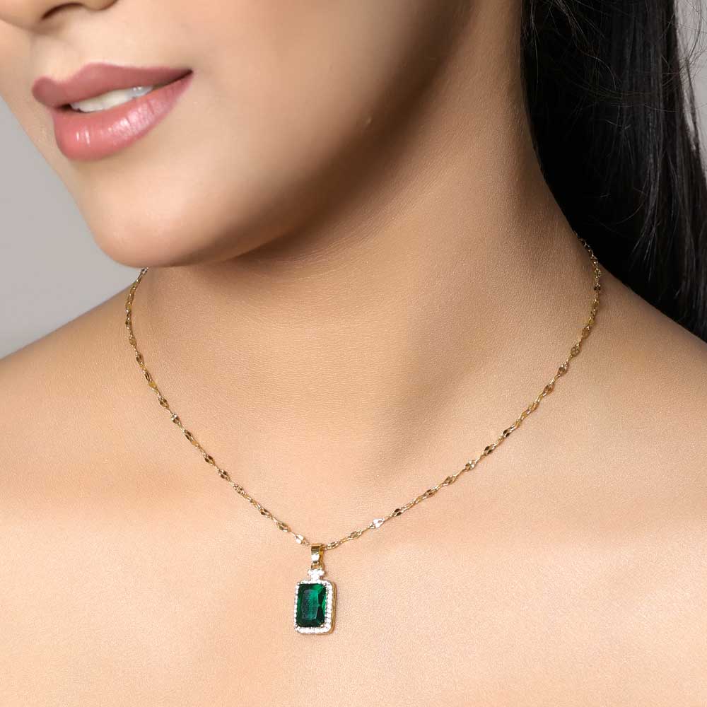 Sleek Emerald Pendant Necklace