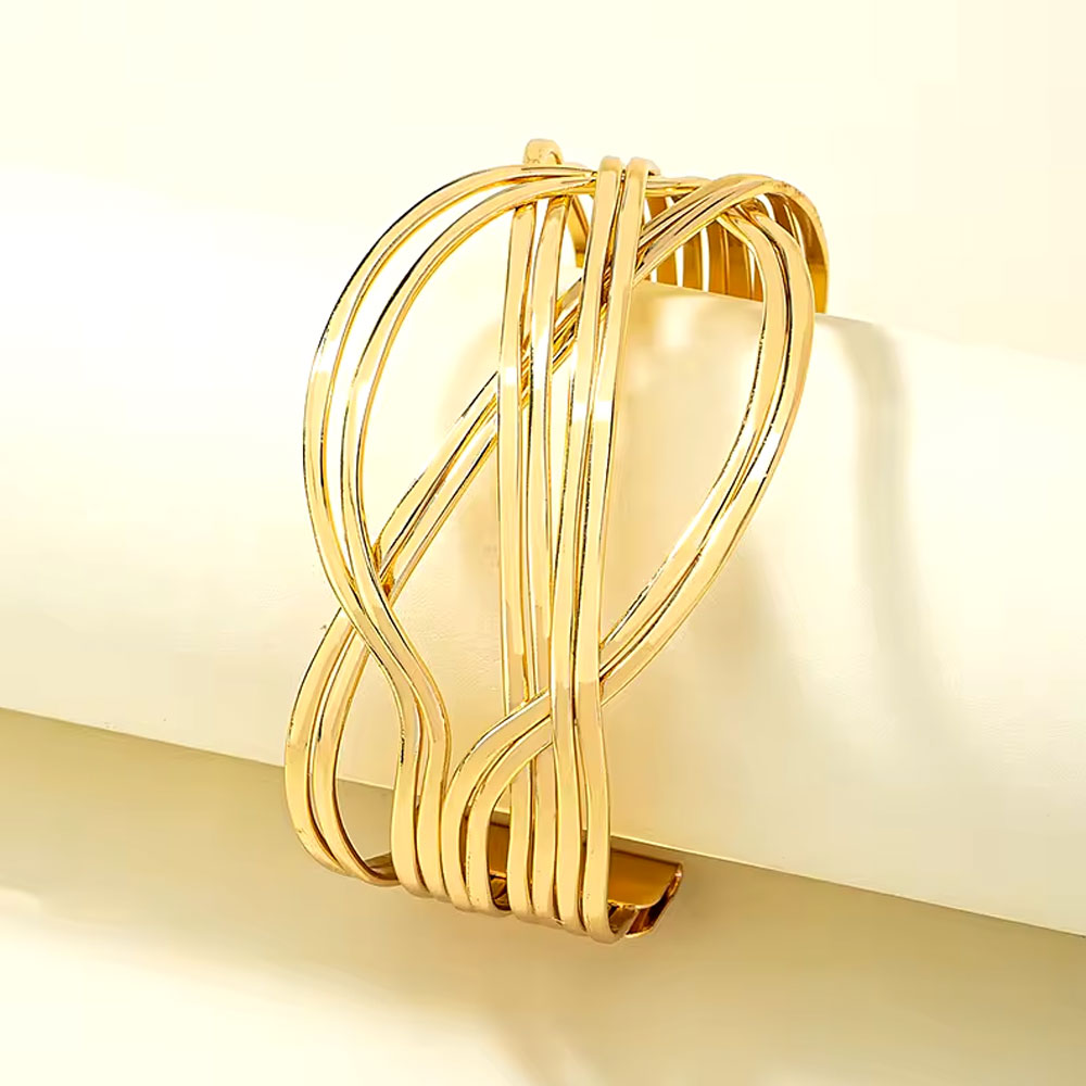 Fluid Motion Cuff