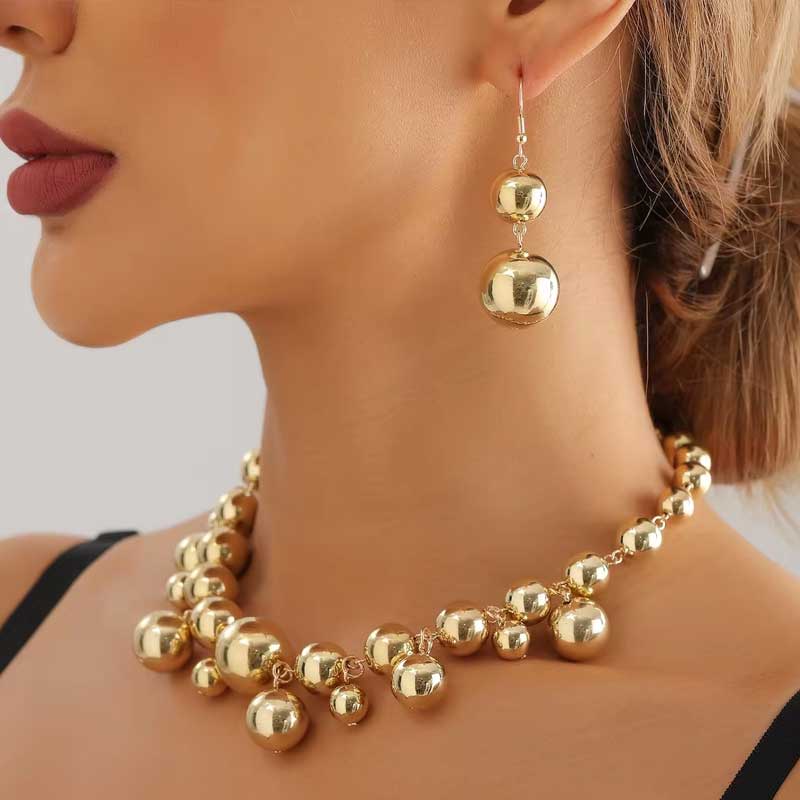 Golden Bead Cluster Necklace with Earrings