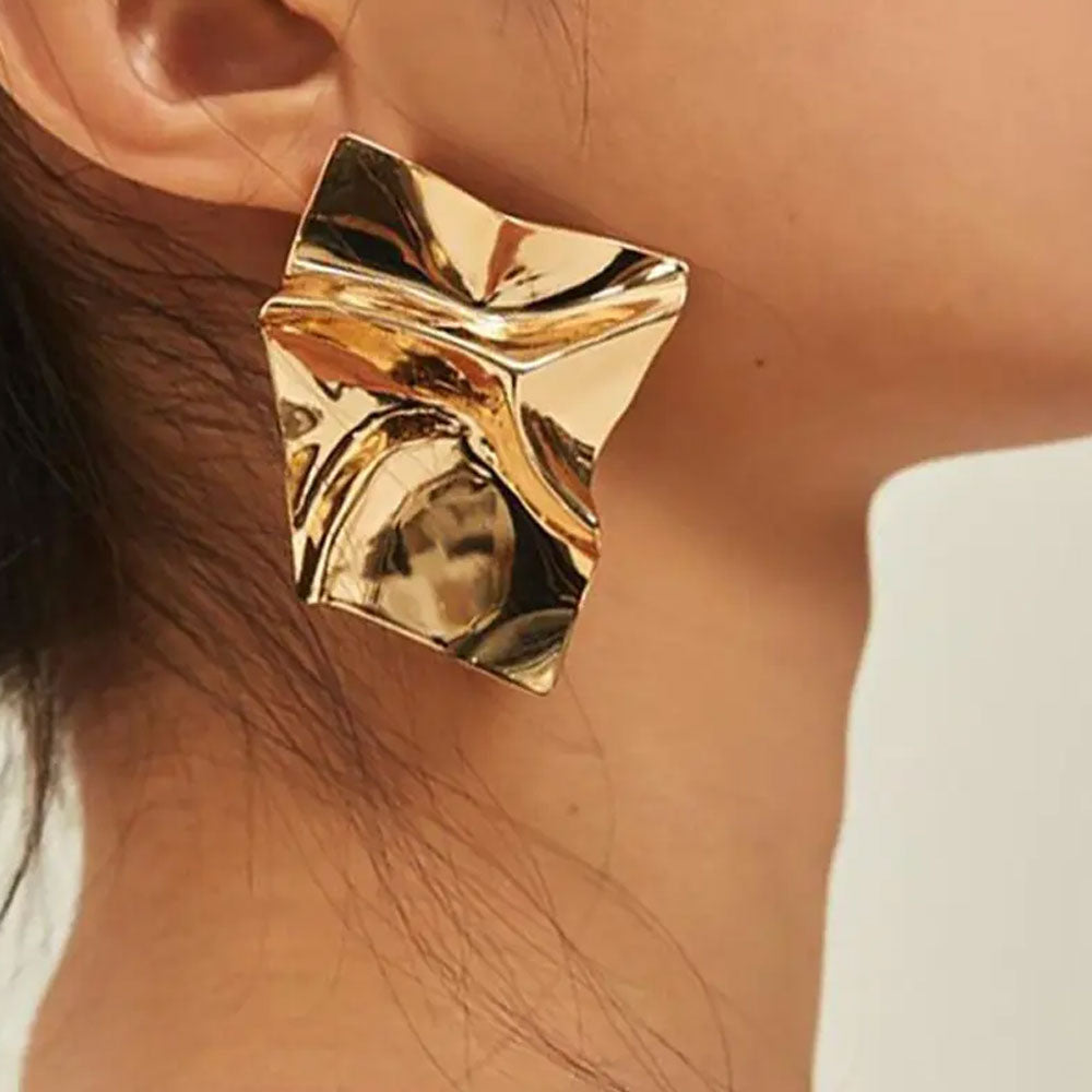 Shimmer Crest Earrings