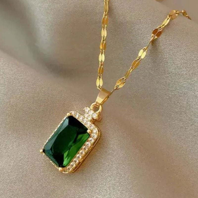 Sleek Emerald Pendant Necklace