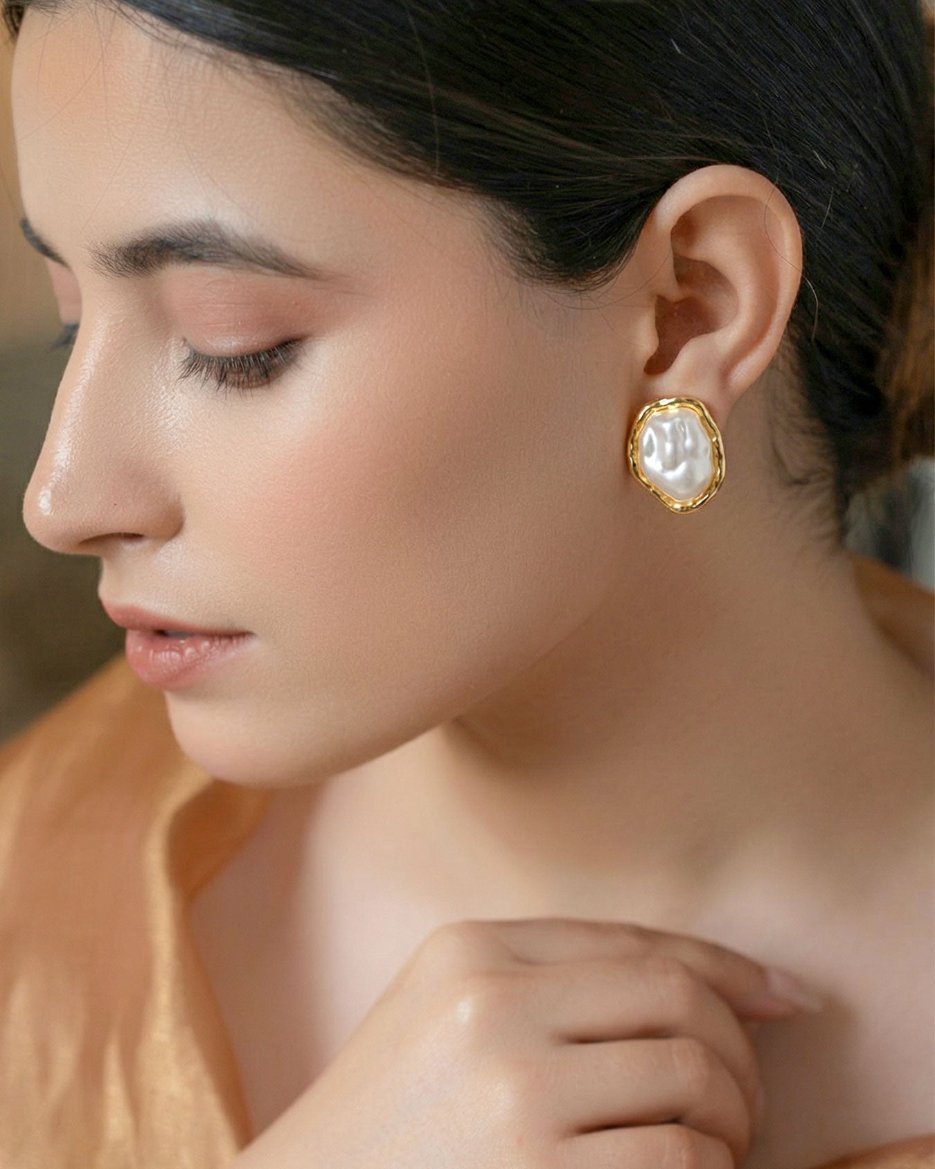 Pearl Glint Earrings