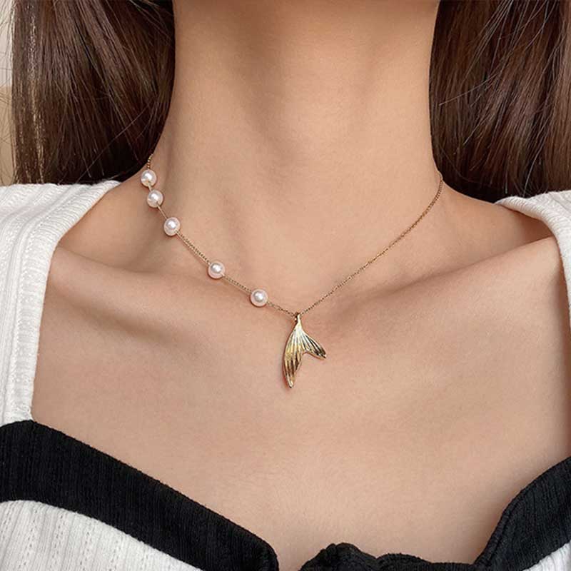 Pearl Fish Tail Pendant Necklace