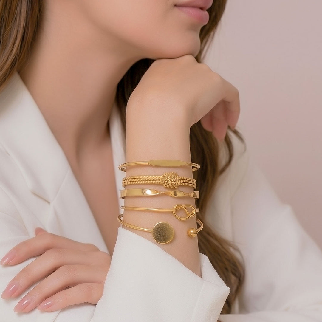 Dainty Cascade Bracelet