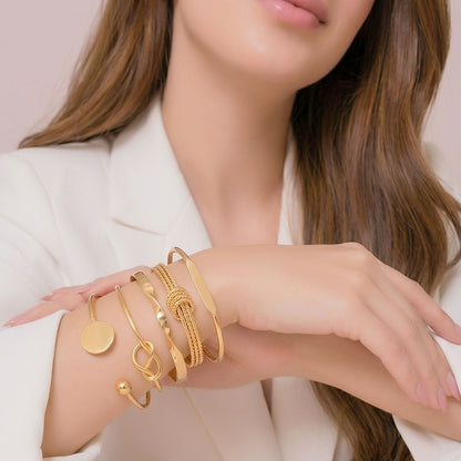 Dainty Cascade Bracelet