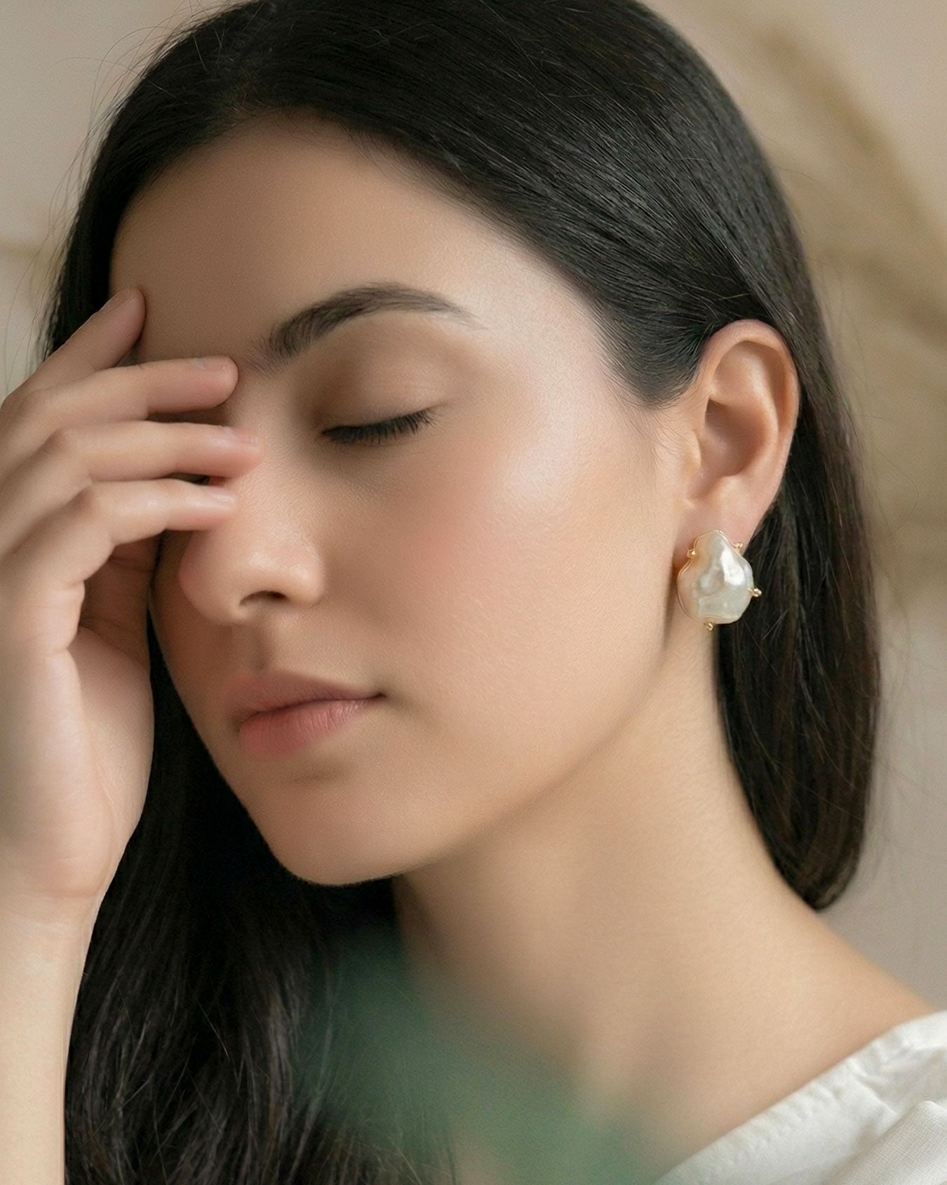 Divine Pearl Earrings