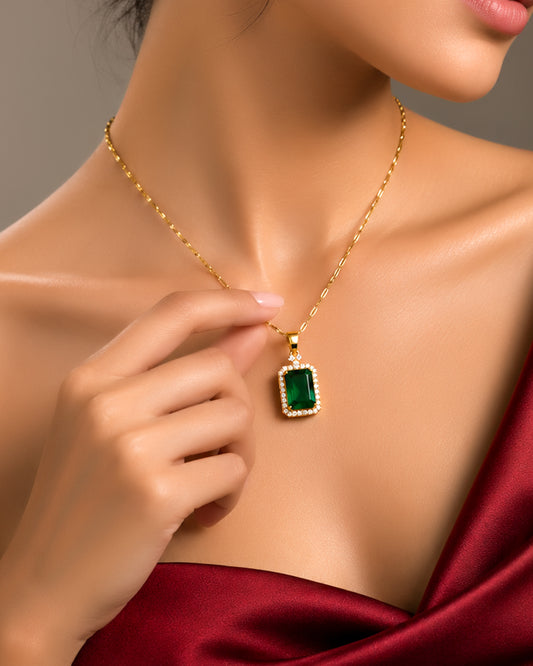 Sleek Emerald Pendant Necklace