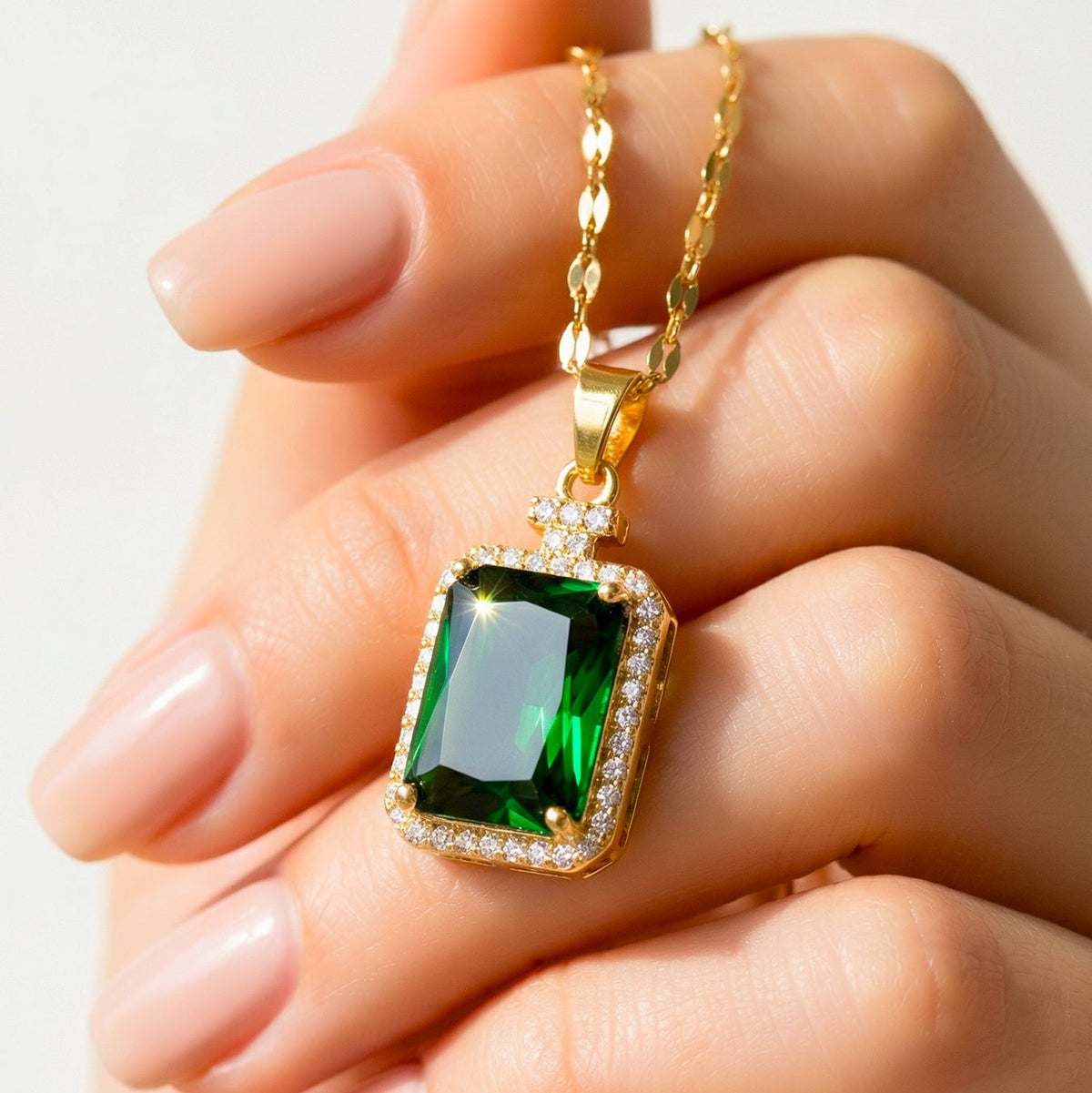 Sleek Emerald Pendant Necklace