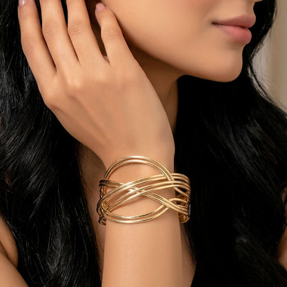 Fluid Motion Cuff