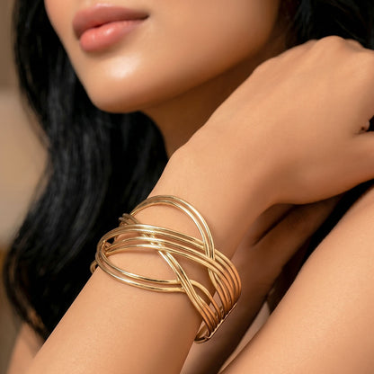 Fluid Motion Cuff