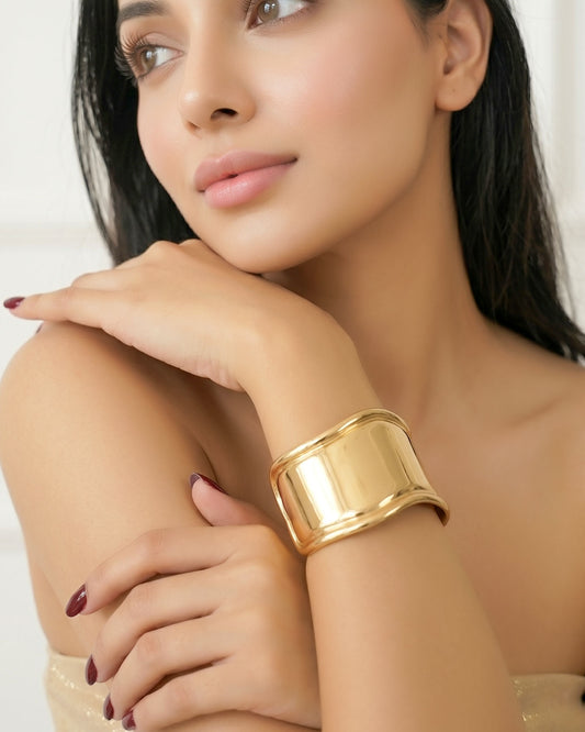 Gleaming Wave Cuff