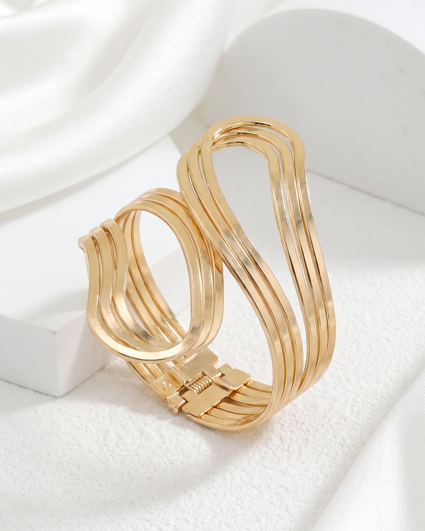 Luxe Ripple Cuff