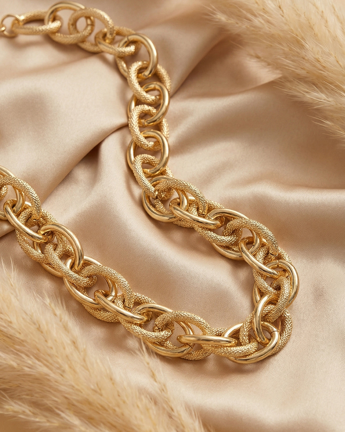 Majestic Links Necklace