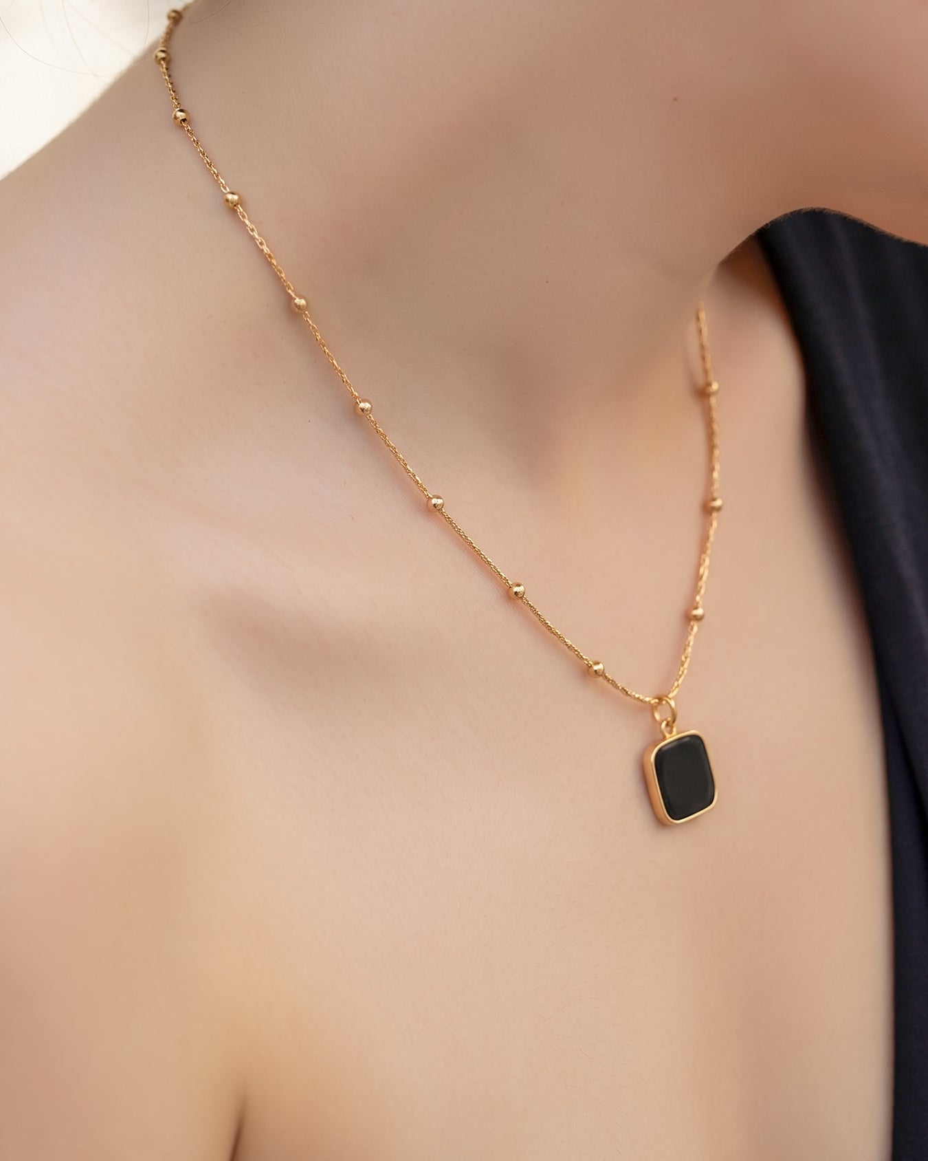 Onyx Square Pendant Necklace