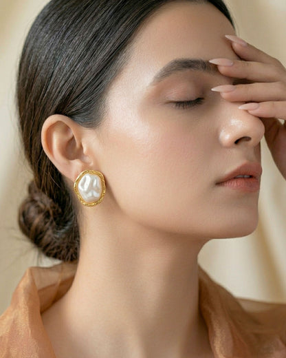 Pearl Glint Earrings