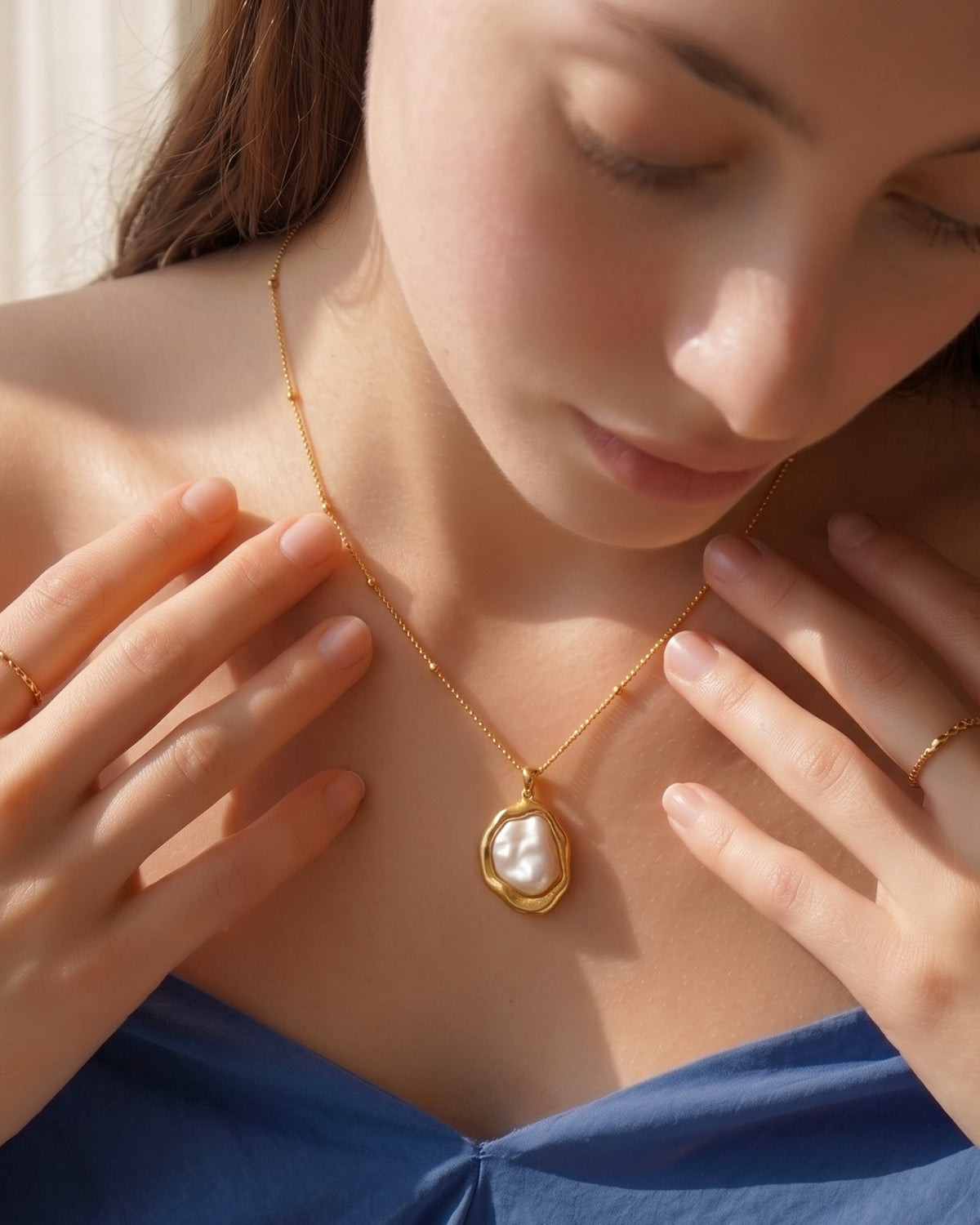 Pearl Drift Pendant Necklace