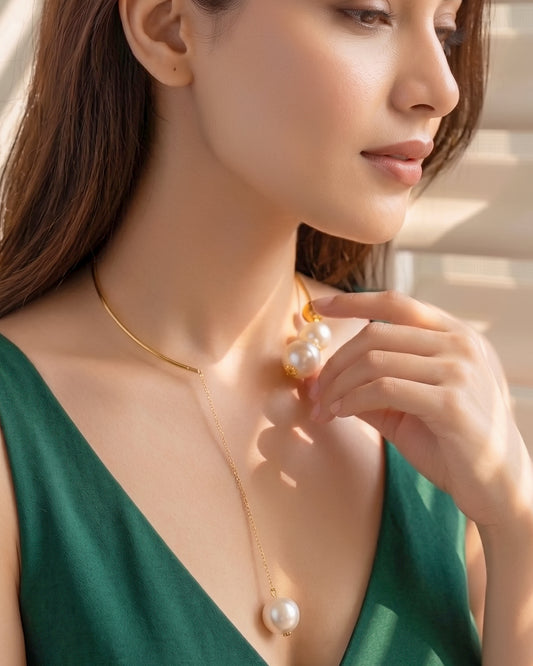 Precious Pearls Necklace