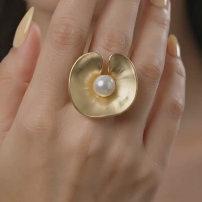 Floral Pearl Ring