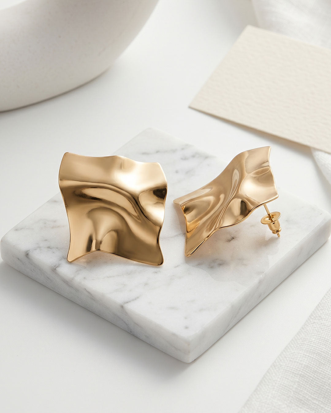 Shimmer Crest Earrings