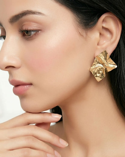 Shimmer Crest Earrings