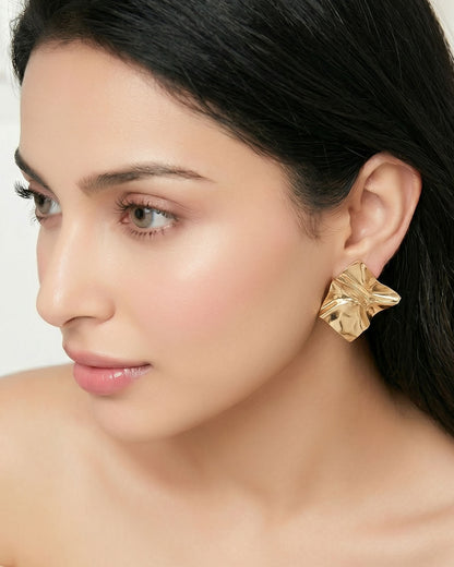 Shimmer Crest Earrings